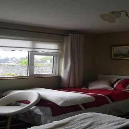 Emerville House 3*