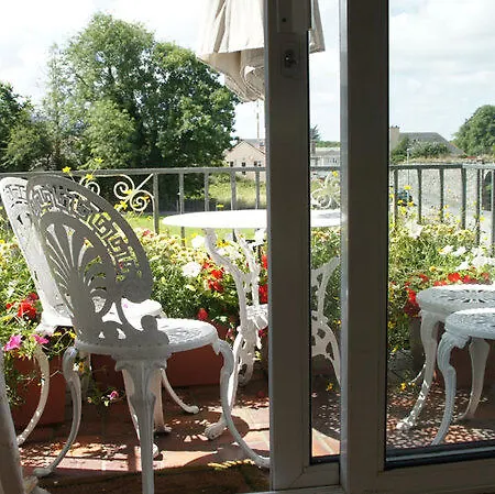 Emerville House Couette-café 3*